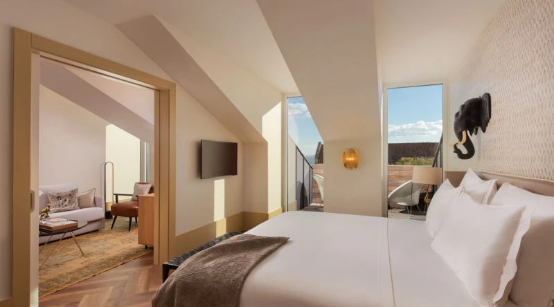 Signature Suite at The Ivens, Autograph Collection