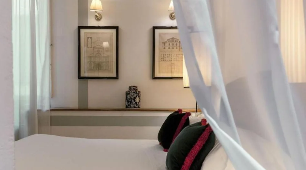 Vanity Room at Cellai Boutique Hotel