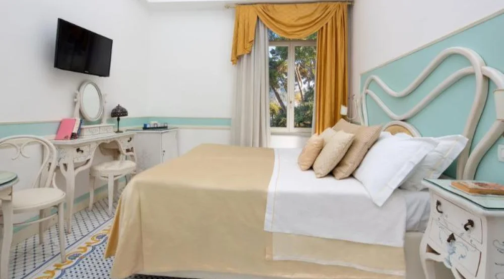 Double Room at Luxury Villa Excelsior Parco