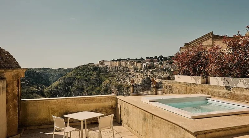 Suite with Private Pool at Palazzo Gattini