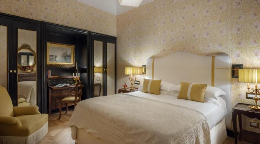 Double Superior at Hotel d'Inghilterra Roma