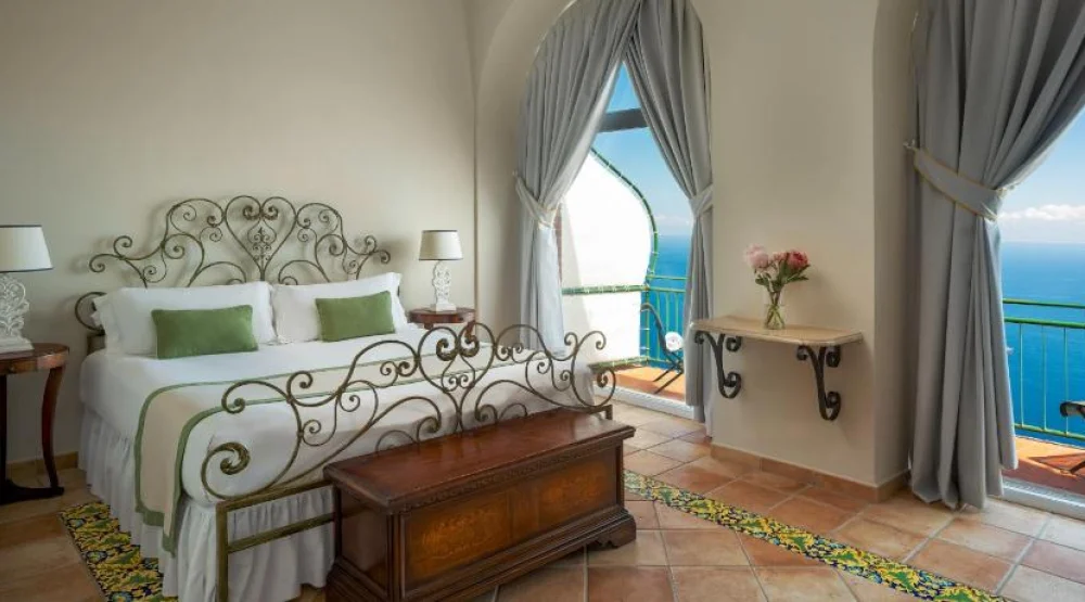 Deluxe Double Room with Sea View - Cliff Side at Caesar Augustus Hotel
