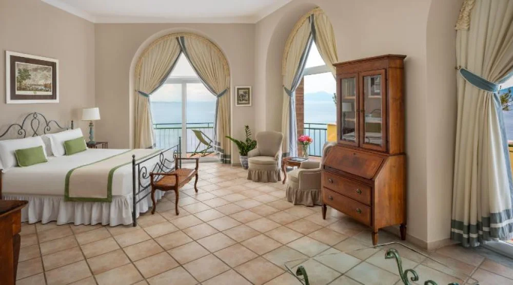 Suite with Spa Bath at Caesar Augustus Hotel