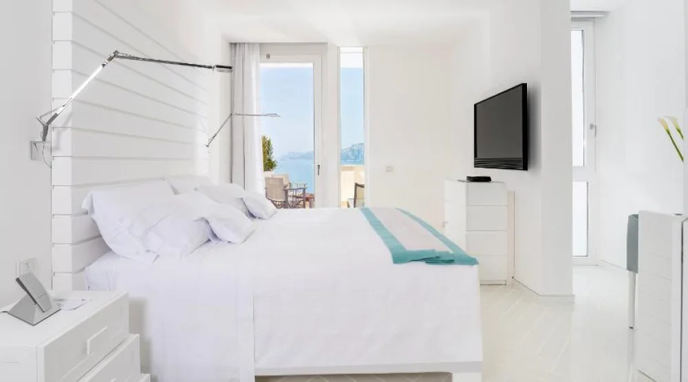 Premier Double Or Twin Room with Sea View at Casa Angelina