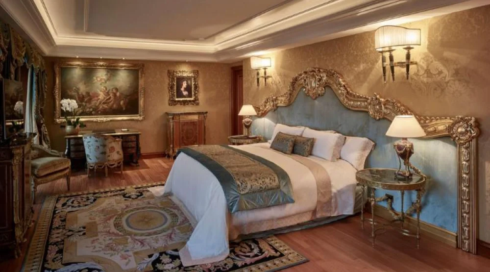 Petronius Suite at Rome Cavalieri, A Waldorf Astoria Hotel