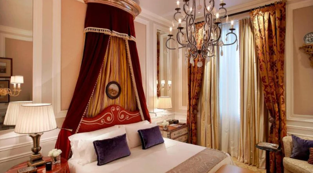 Deluxe Room, Deluxe Guest Room, One King at The St. Regis Florence