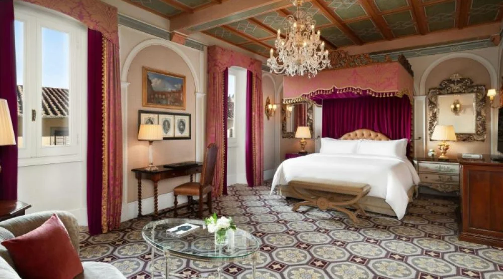 Premium Room, Larger Guest Room, One King at The St. Regis Florence