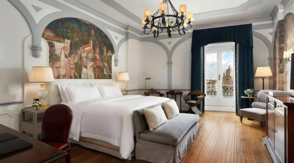 Premium Room Arno River, Larger Guest Room, One King, Arno River View at The St. Regis Florence