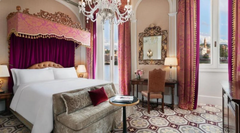 Deluxe Room Arno River, Deluxe Guest Room, One King, Arno River View at The St. Regis Florence