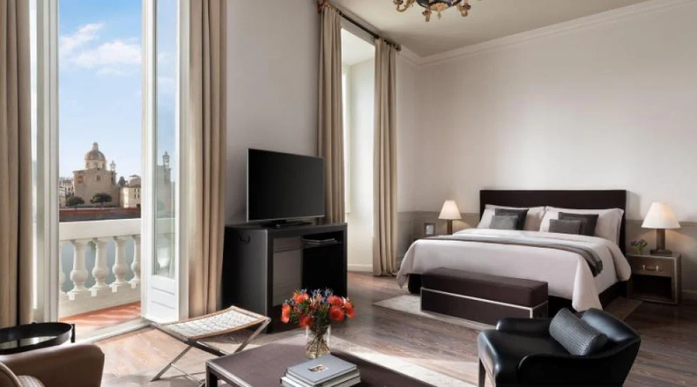 Contemporary Luxury Suite, Suite, One King, Arno River View, Balcony at The St. Regis Florence