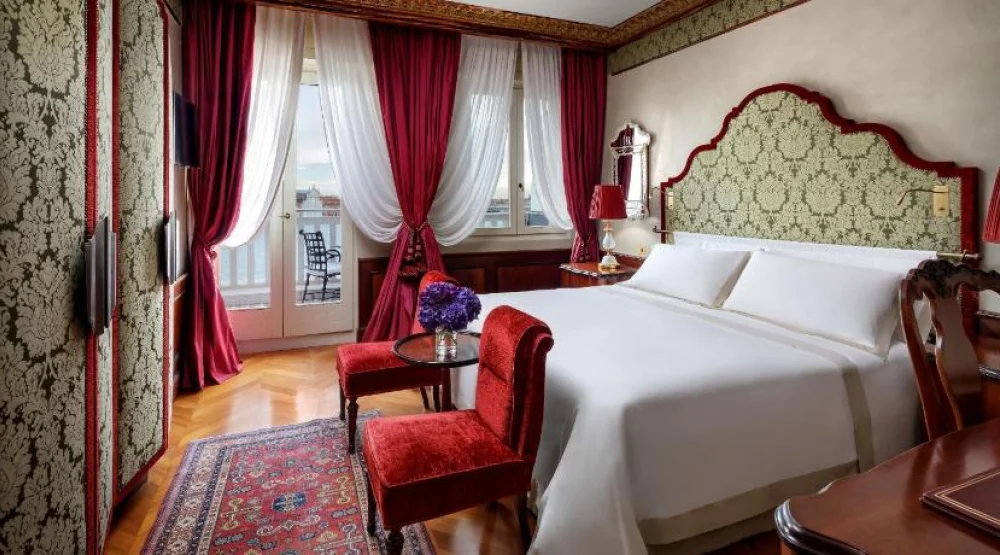 Luxury Lagoon W Balcony, Guest Room, Lagoon View, Excelsior at Hotel Danieli, Venice