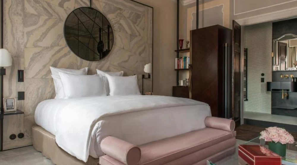 Junior Suite at Nolinski Venezia, Evok Collection