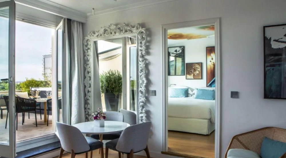 Suite with Panoramic Terrace and Outdoor Jacuzzi at Sofitel Roma Villa Borghese