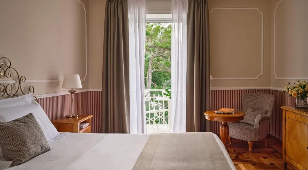 Superior Double Park View with Balcony at Grand Miramare Hotel