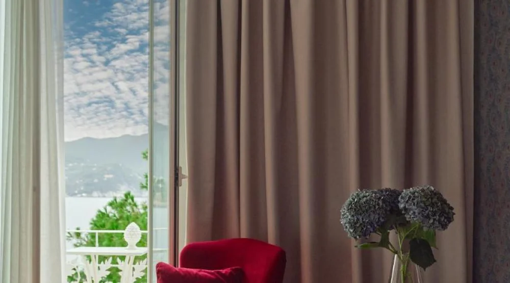 Junior Suite with Balcony and Sea View at Grand Miramare Hotel