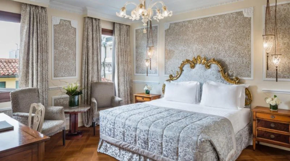 Deluxe Room at Baglioni Hotel Luna Venice