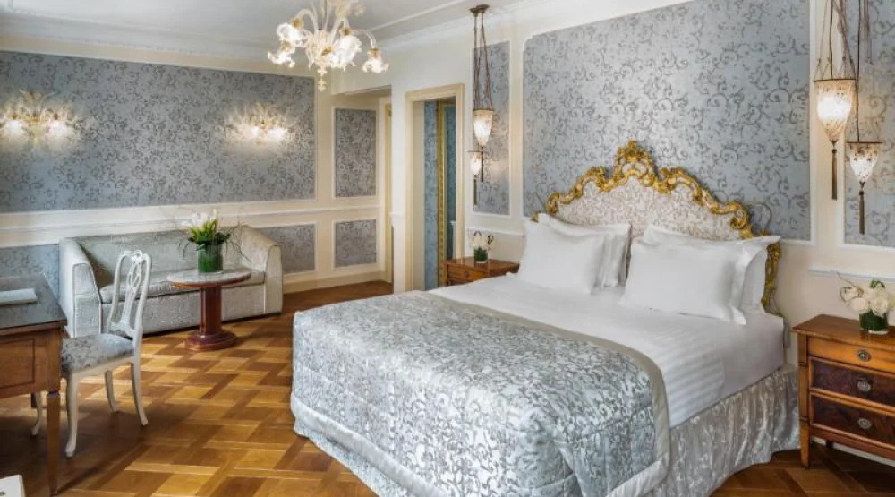 Junior Suite at Baglioni Hotel Luna Venice