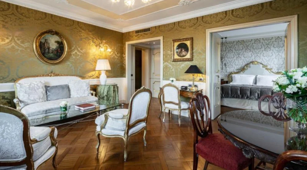 Sansovino Lagoon View Suite at Baglioni Hotel Luna Venice