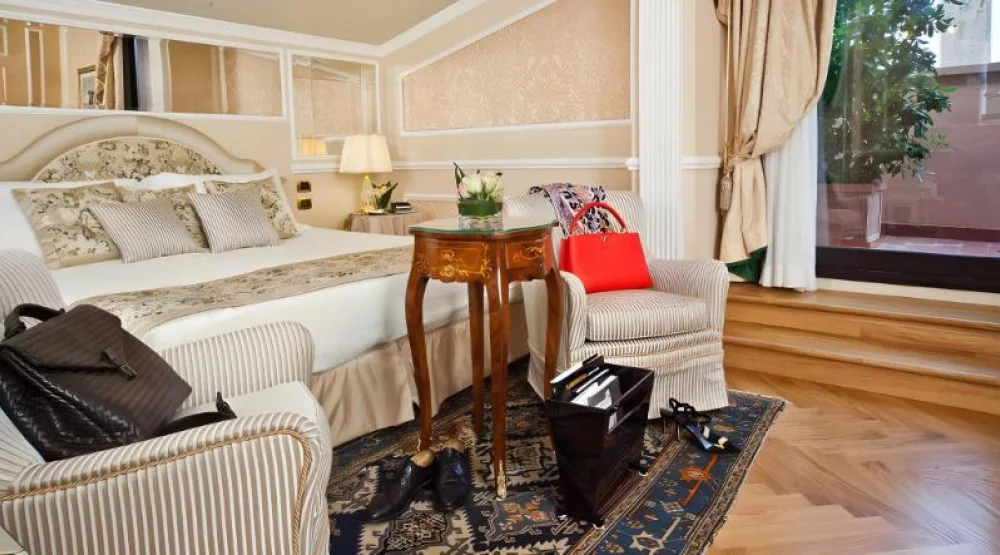 Grand Deluxe Room at Grand Hotel Majestic Gia Baglioni