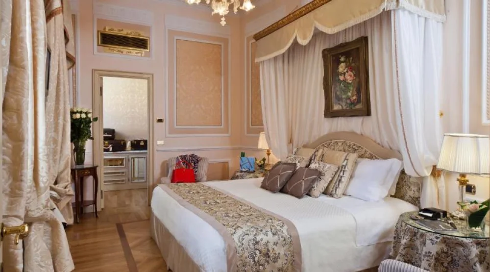 Executive Suite at Grand Hotel Majestic Gia Baglioni