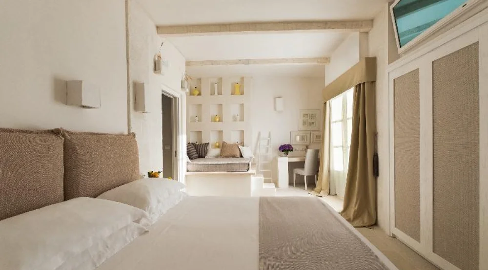 Deluxe Room with Sunset View at Baglioni Masseria Muzza