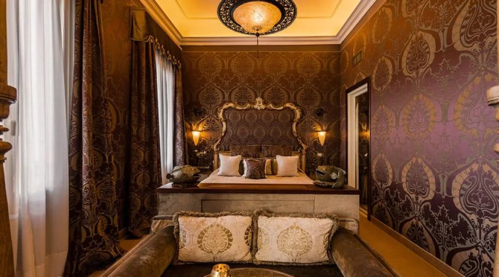 Exclusive Suite with Lagoon View at Hotel Metropole Venezia