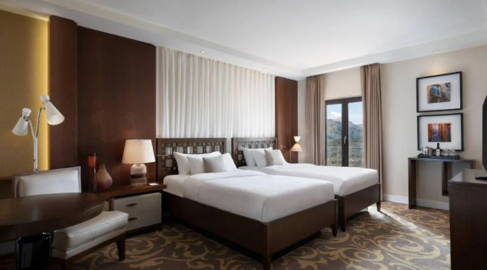 Deluxe Room, Guest Room, Two Twin, Valley View at Renaissance Tuscany Il Ciocco Resort & Spa