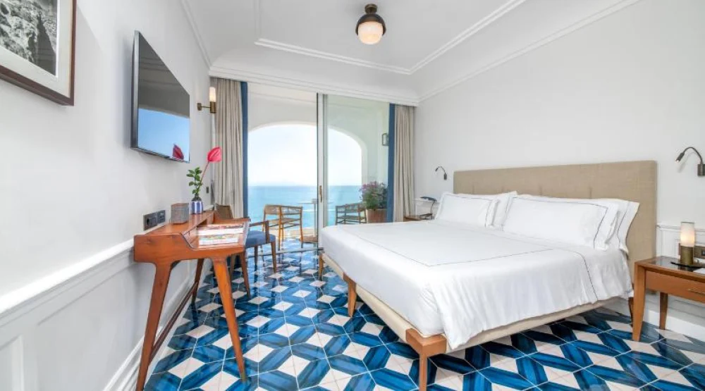 Deluxe Double Room with Sea View at Borgo Santandrea