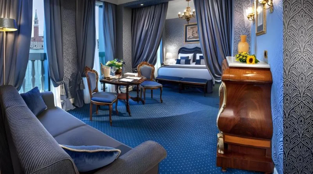 Junior Suite View at Londra Palace Venezia