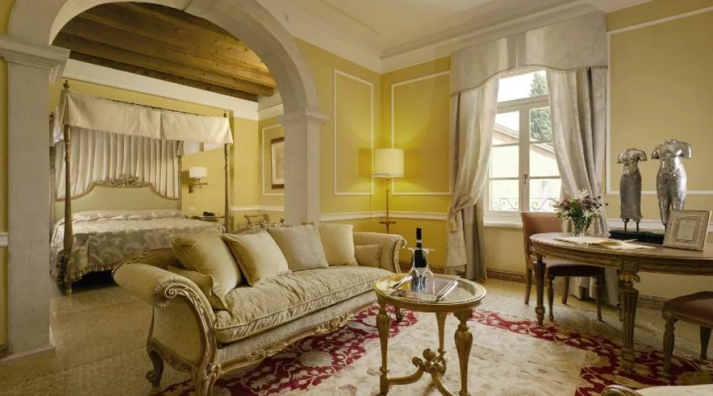 Deluxe Queen Suite at Villa Cordevigo