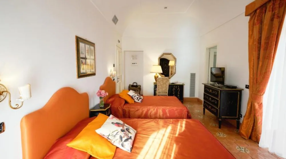 Deluxe Room at Botanico San Lazzaro