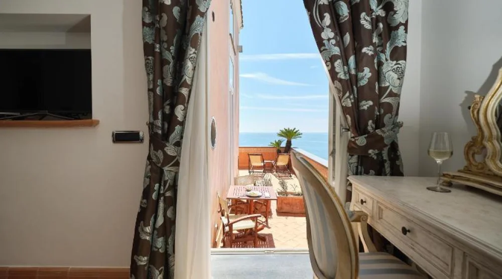 Suite with Sea View at Botanico San Lazzaro