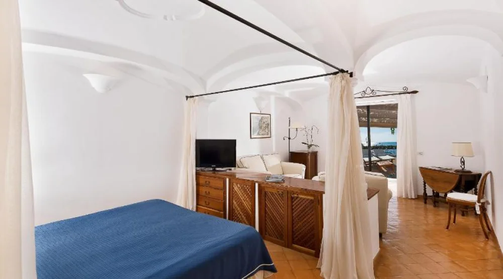 Junior Suite with Terrace at Hotel Covo Dei Saraceni