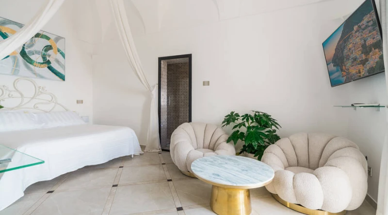 Superior Suite with Sea View at Villa Magia