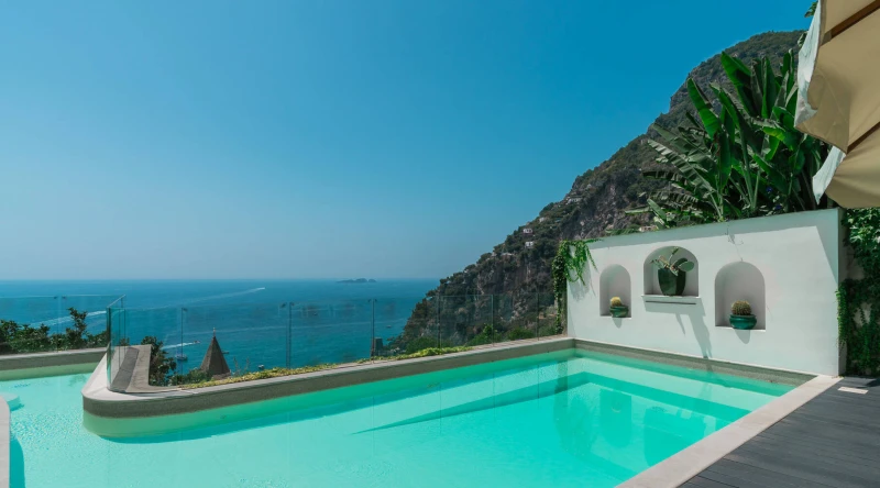 Suite with Private Pool at Villa Magia