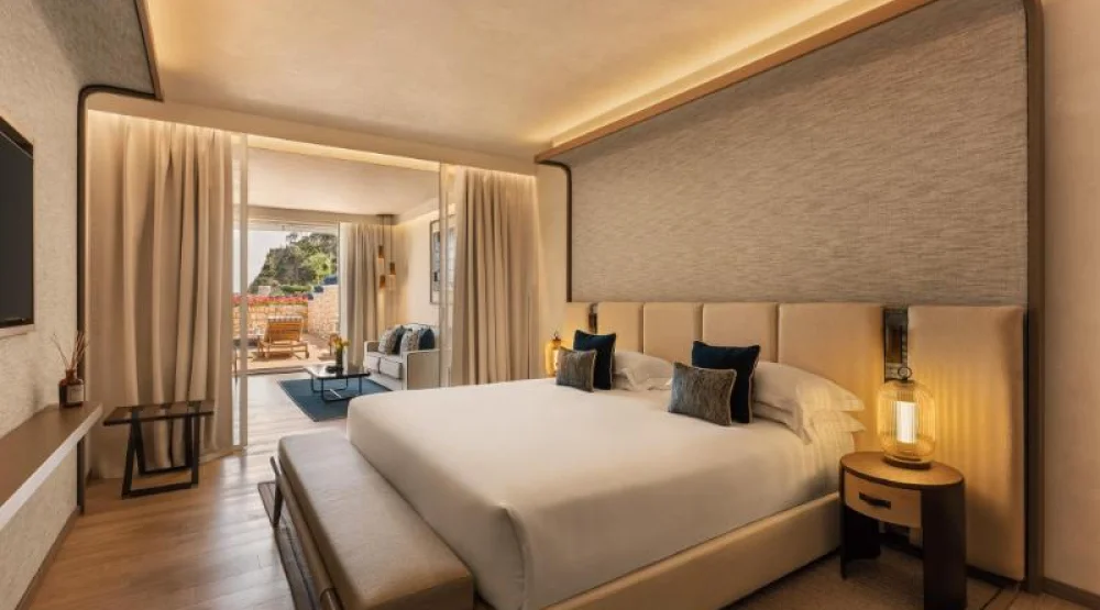 Pool Suite - Sea View at Mazzaro Sea Palace