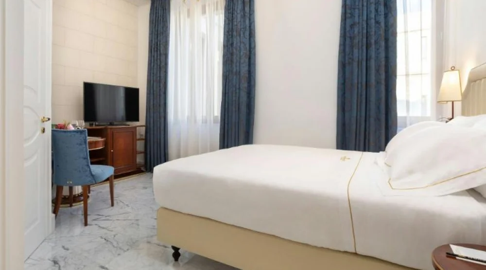 Roundhand, Guest Room, One Queen, No View at Ortea Palace Hotel, Autograph Collection