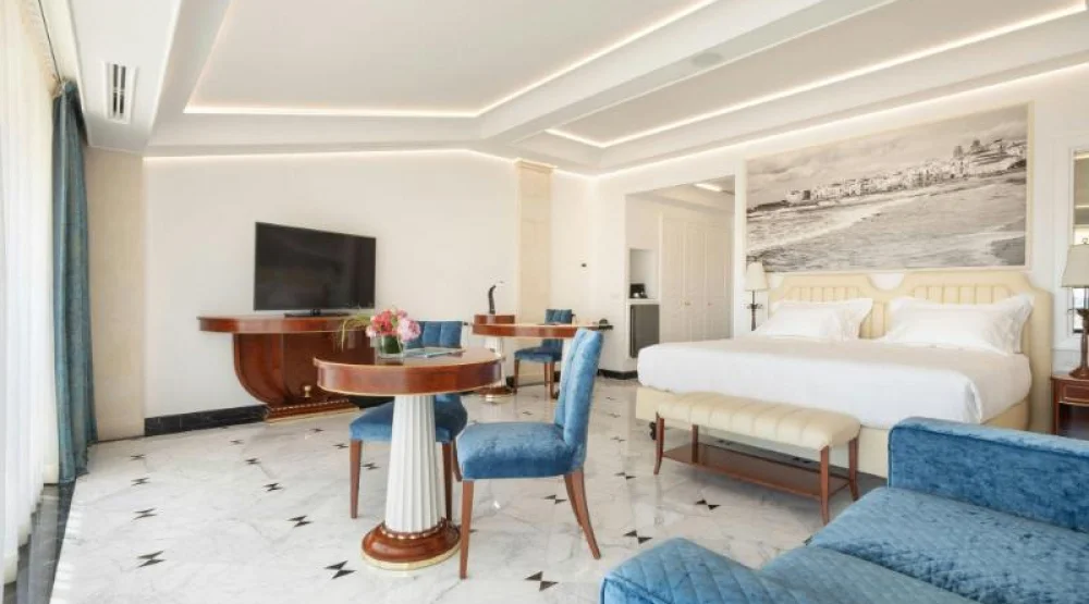 Garamond Junior, Suite, One King, Sea View, Balcony at Ortea Palace Hotel, Autograph Collection