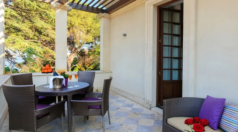 Deluxe Room (garden Or Sea View) at The Ashbee