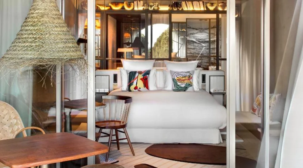 Deluxe Room at Hotel Lily of the Valley