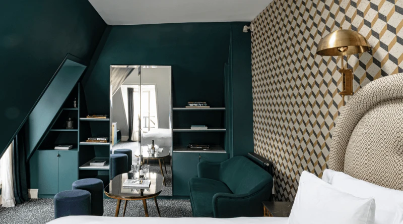 Upper The Eaves Junior Suite at Grand Pigalle Experimental