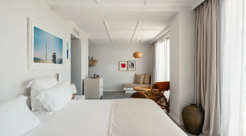 Junior Suite Sea View at Hotel Les Roches Rouges