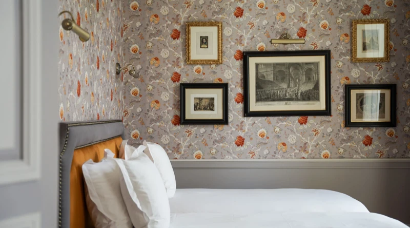 Signature Room at Chateau Sainte Sabine