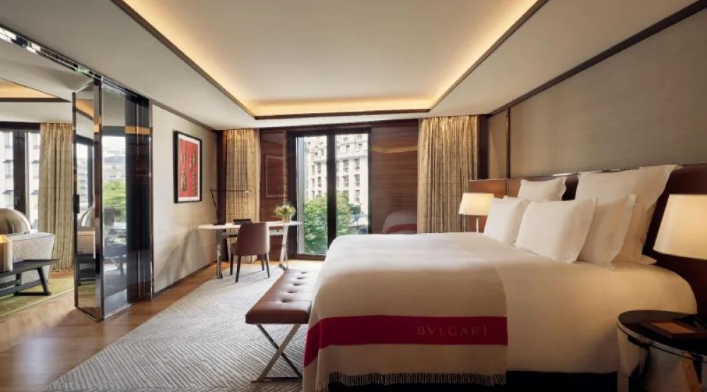 Deluxe Suite, Suite, One King Or Two Twin, City View at Bvlgari Hotel Paris