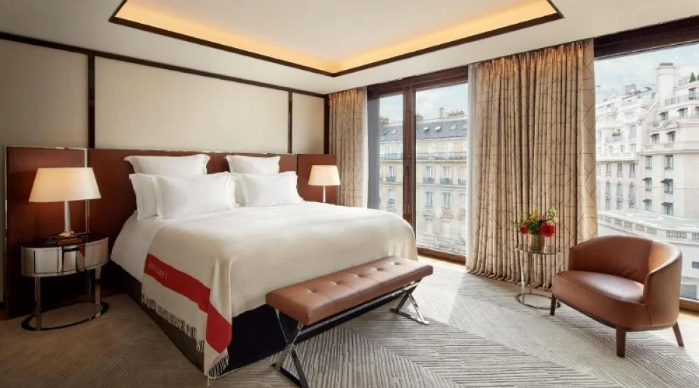 Executive Suite Terrace, Suite, One King Or Two Twin, Courtyard View, Terrace at Bvlgari Hotel Paris