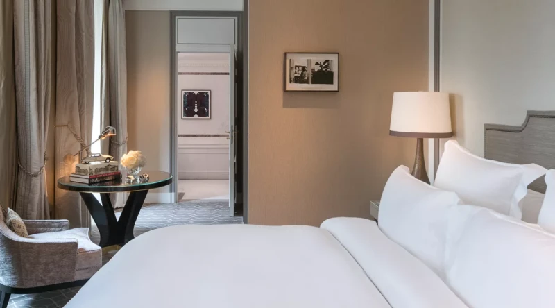 Deluxe Room at Hotel de Crillon, A Rosewood Hotel