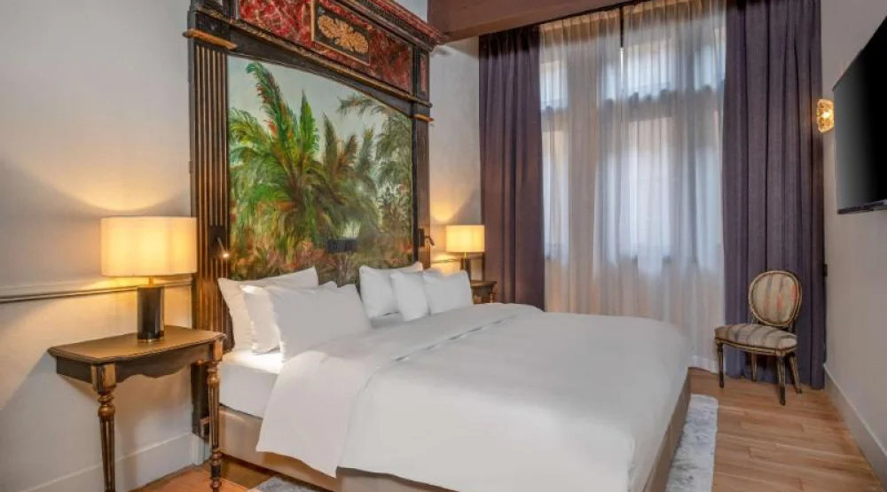 Collection Suite at Cour des Loges Lyon