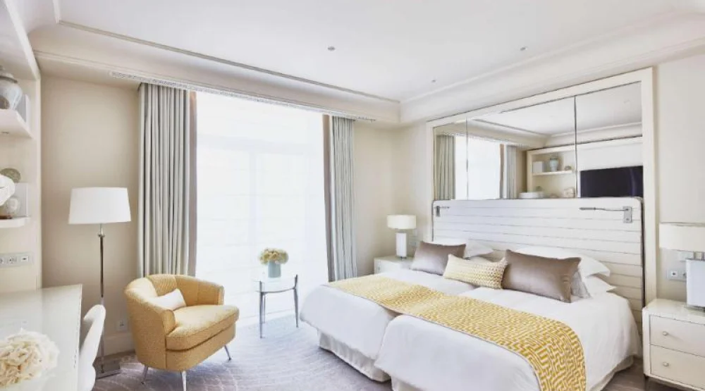Two Twin Beds at Hotel Martinez Cannes