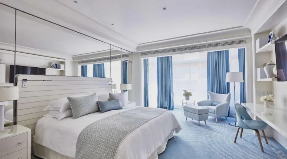 Junior Suite King at Hotel Martinez Cannes