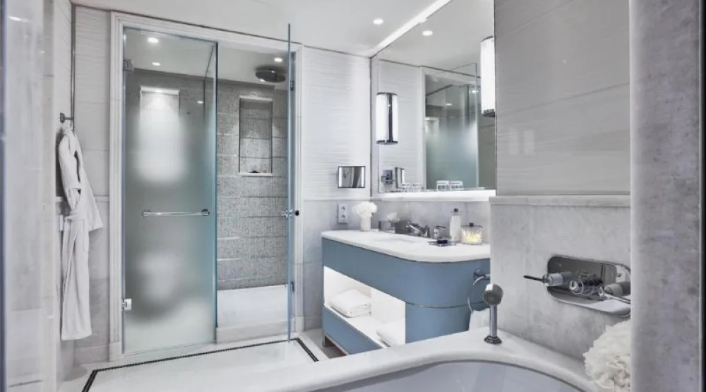 Junior Suite with Terrace at Hotel Martinez Cannes